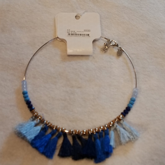 NWT. Wire Hoop Tasseled Necklace & Earrings - Picture 5 of 5